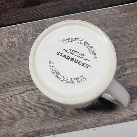 2011 STARBUCKS CHRISTMAS DOG & SLEIGH COFFEE MUG W/CHECK OFF BOXES Red Winter - Picture 3 of 3